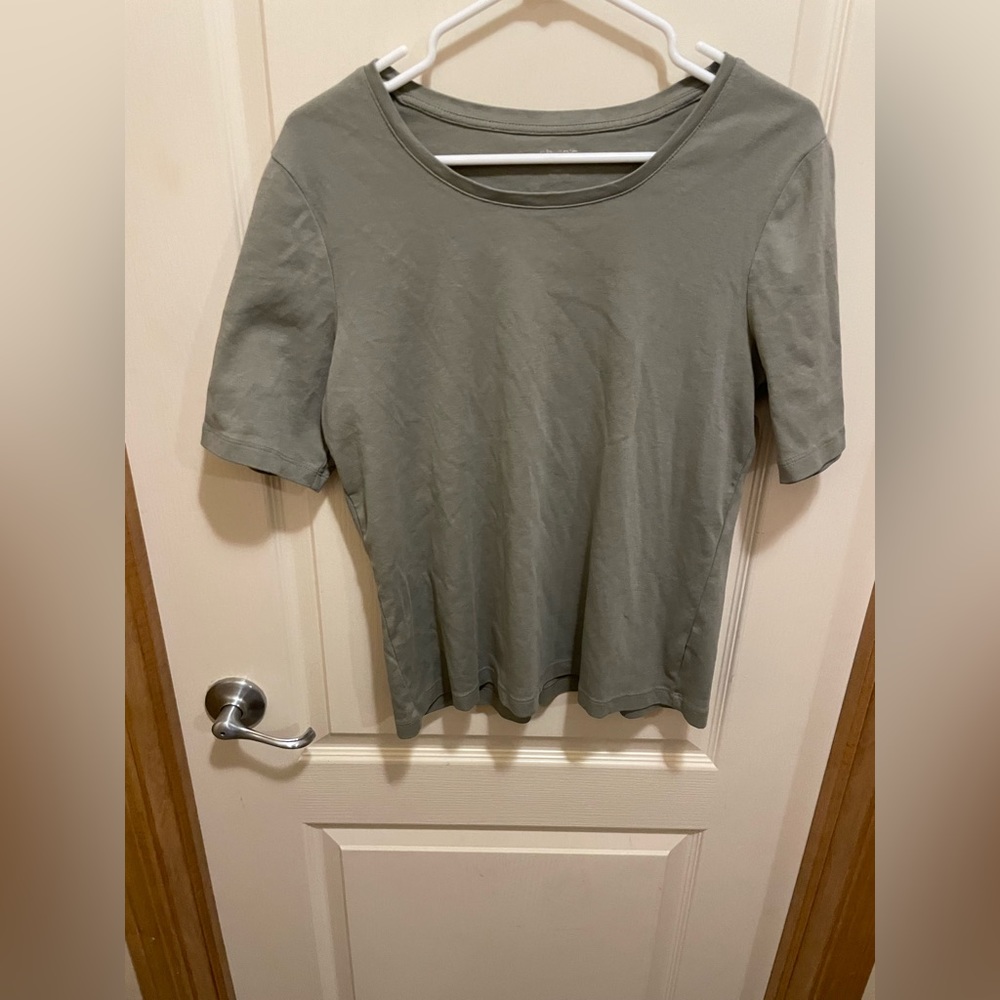 Chicos green short sleeve shirt